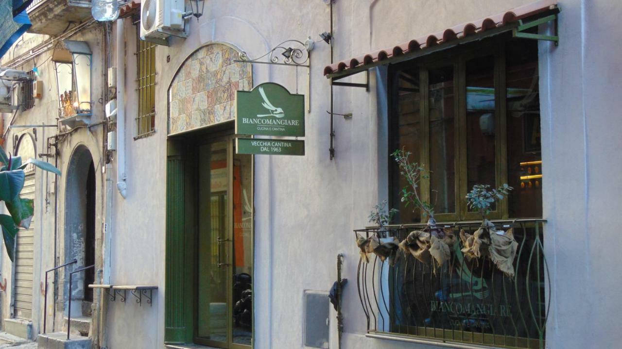 Neapolitan Flat B&B Exterior photo